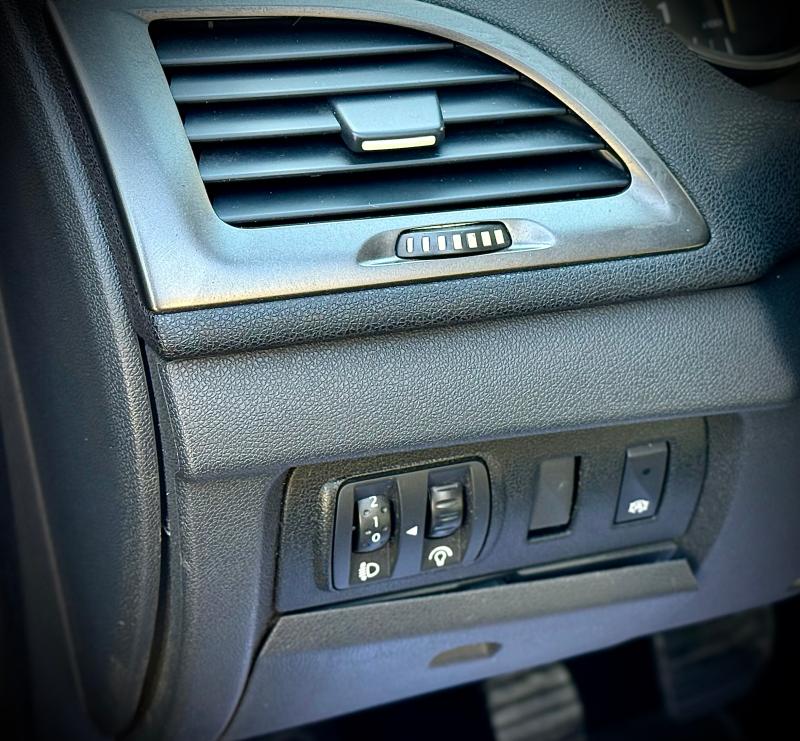 Car Thumb