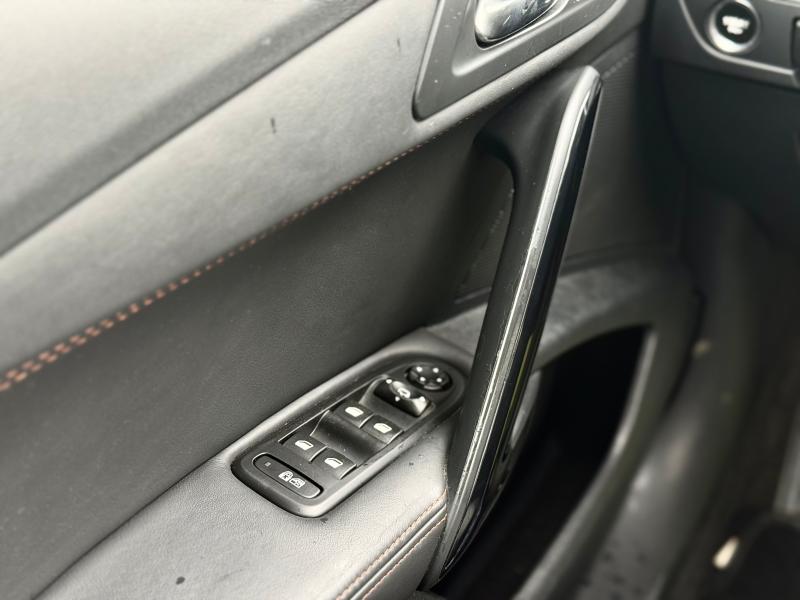 Car Thumb