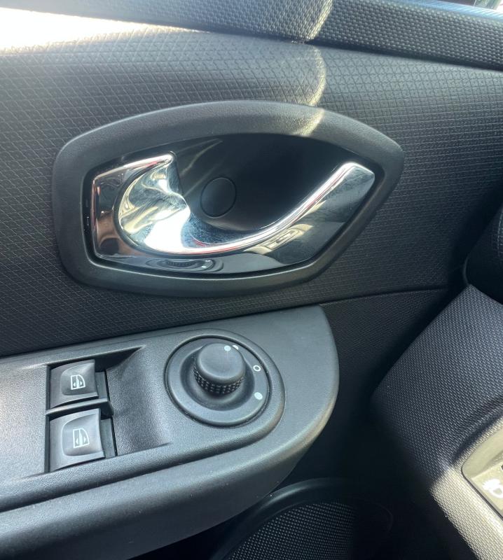 Car Thumb