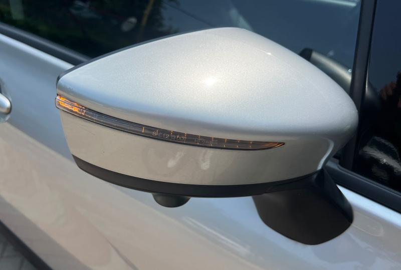 Car Thumb