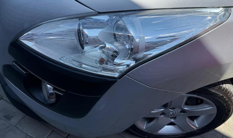 Car Thumb