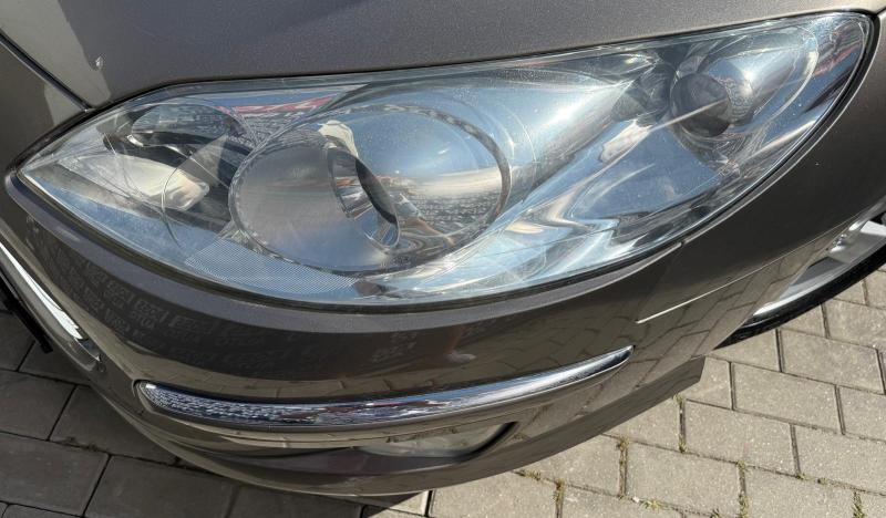 Car Thumb